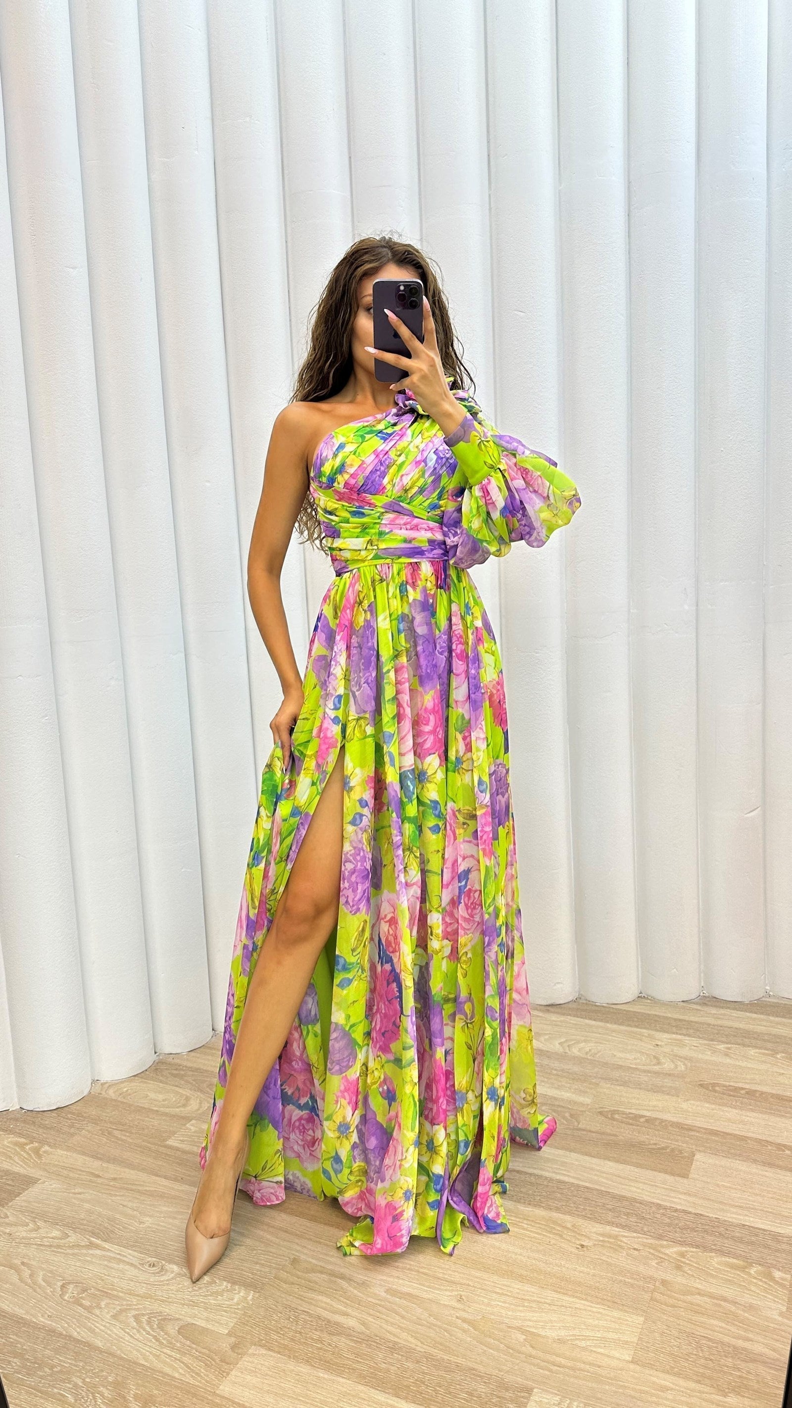Alice - Flowy High Split Chiffon Maxi Dress
